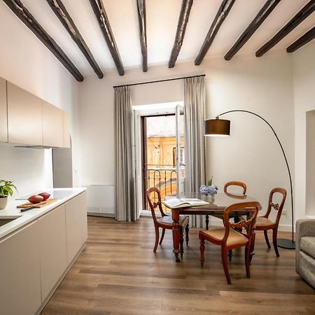 Boutique Hotel Campo De' Fiori روما المظهر الخارجي الصورة