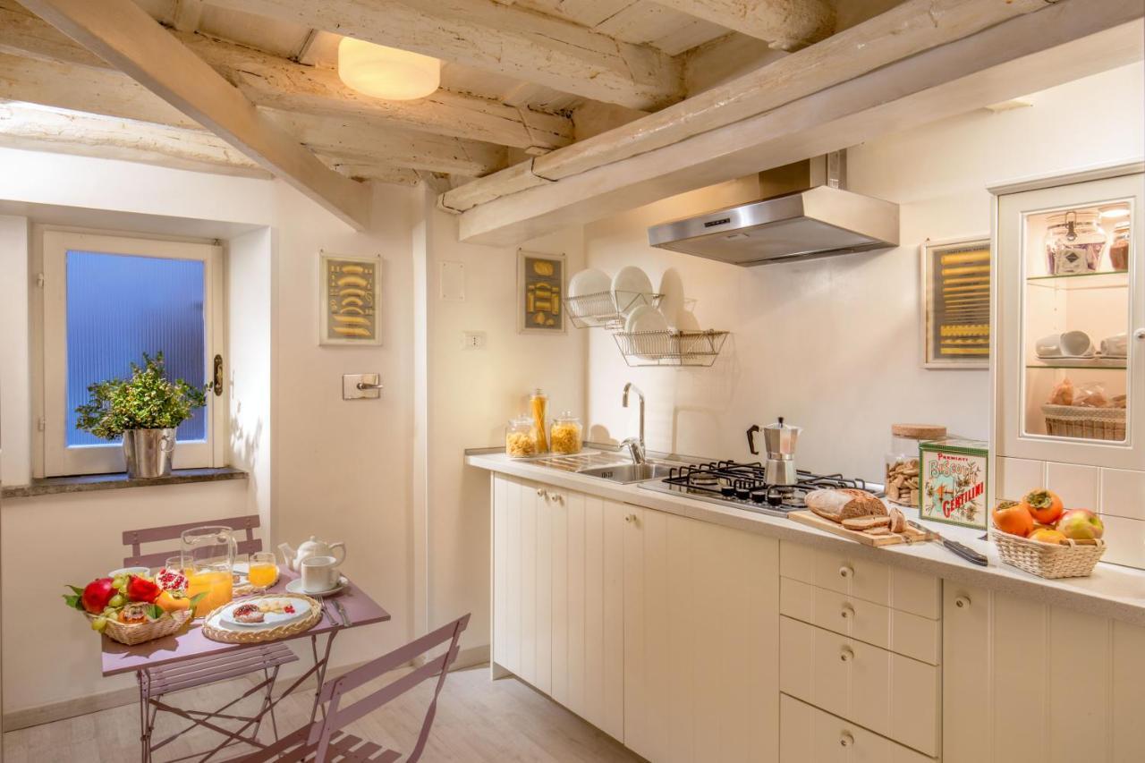 Boutique Hotel Campo De' Fiori روما المظهر الخارجي الصورة